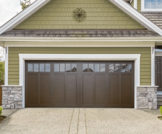 Wood Grain Garage Door Design